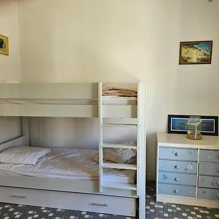 Casa de Férias Arcachon: Charmante Maison T3 Proche Et Commerces, 2 Chambres, Wi-fi, Ideale Familles - Fr-1-319-35 Arcachon