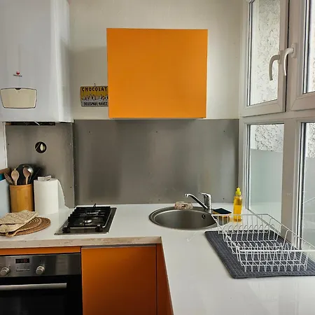 Arcachon: Charmante Maison T3 Proche Et Commerces, 2 Chambres, Wi-fi, Ideale Familles - Fr-1-319-35